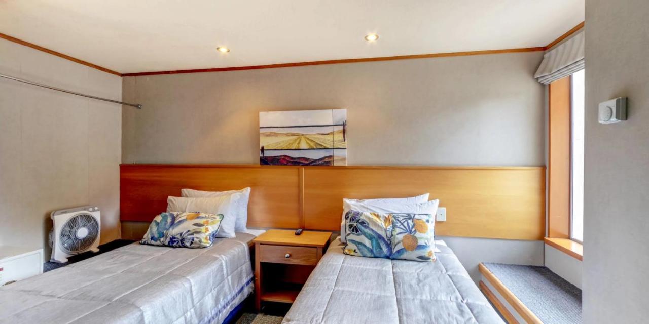 Distinction Te Anau Hotel & Villas Eksteriør bilde