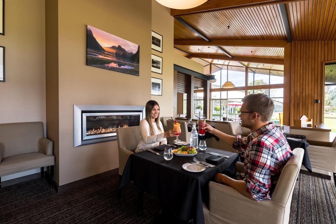 Distinction Te Anau Hotel & Villas Eksteriør bilde